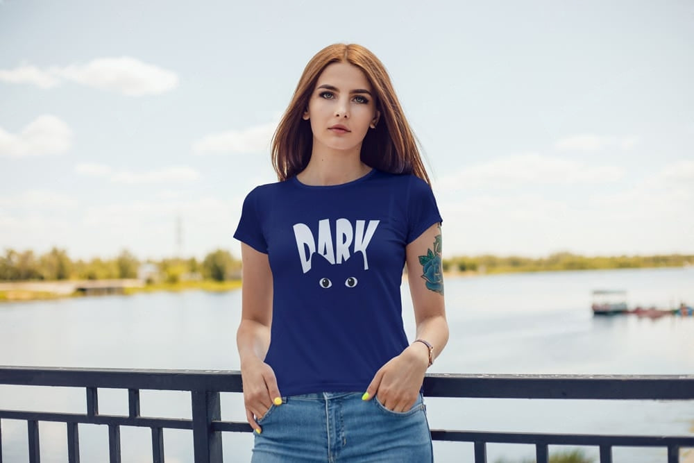 WOMEN'S CLASSIC CAT EYE TSHIRT